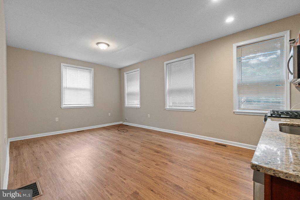 601 Whitelock Street Baltimore, MD 21217 - Photo 4 of 38