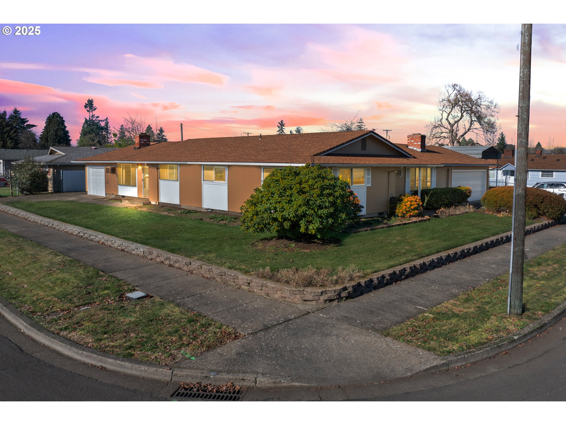 782 V Street Springfield, OR 97477 - Photo 1 of 45