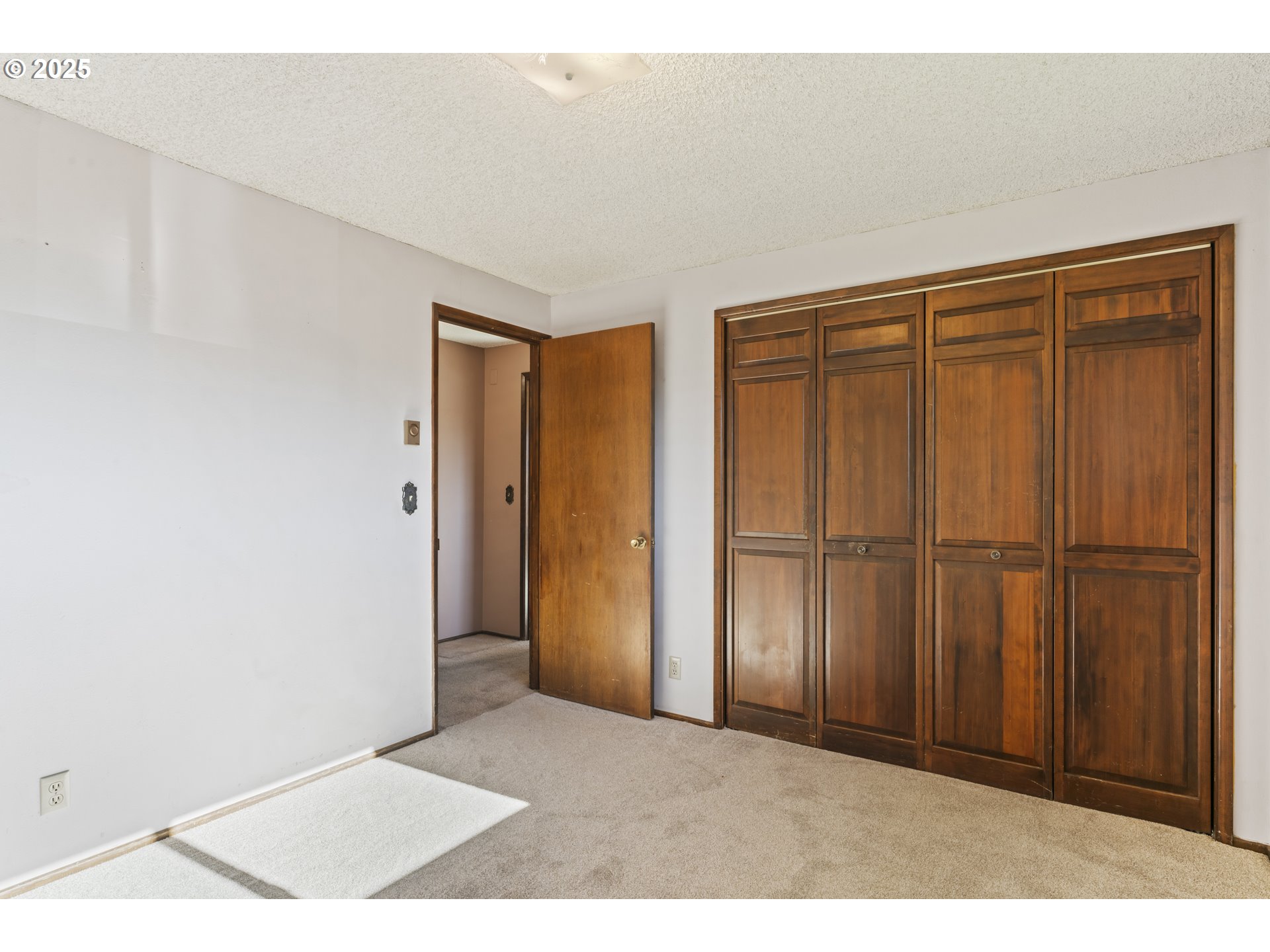 782 V Street Springfield, OR 97477 - Photo 34 of 45