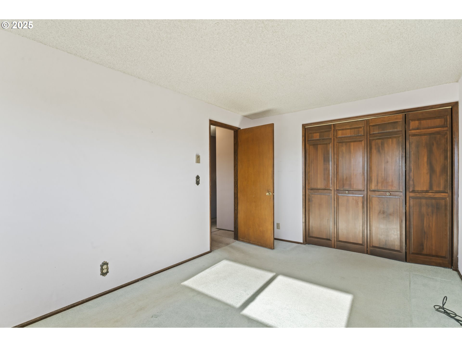 782 V Street Springfield, OR 97477 - Photo 36 of 45