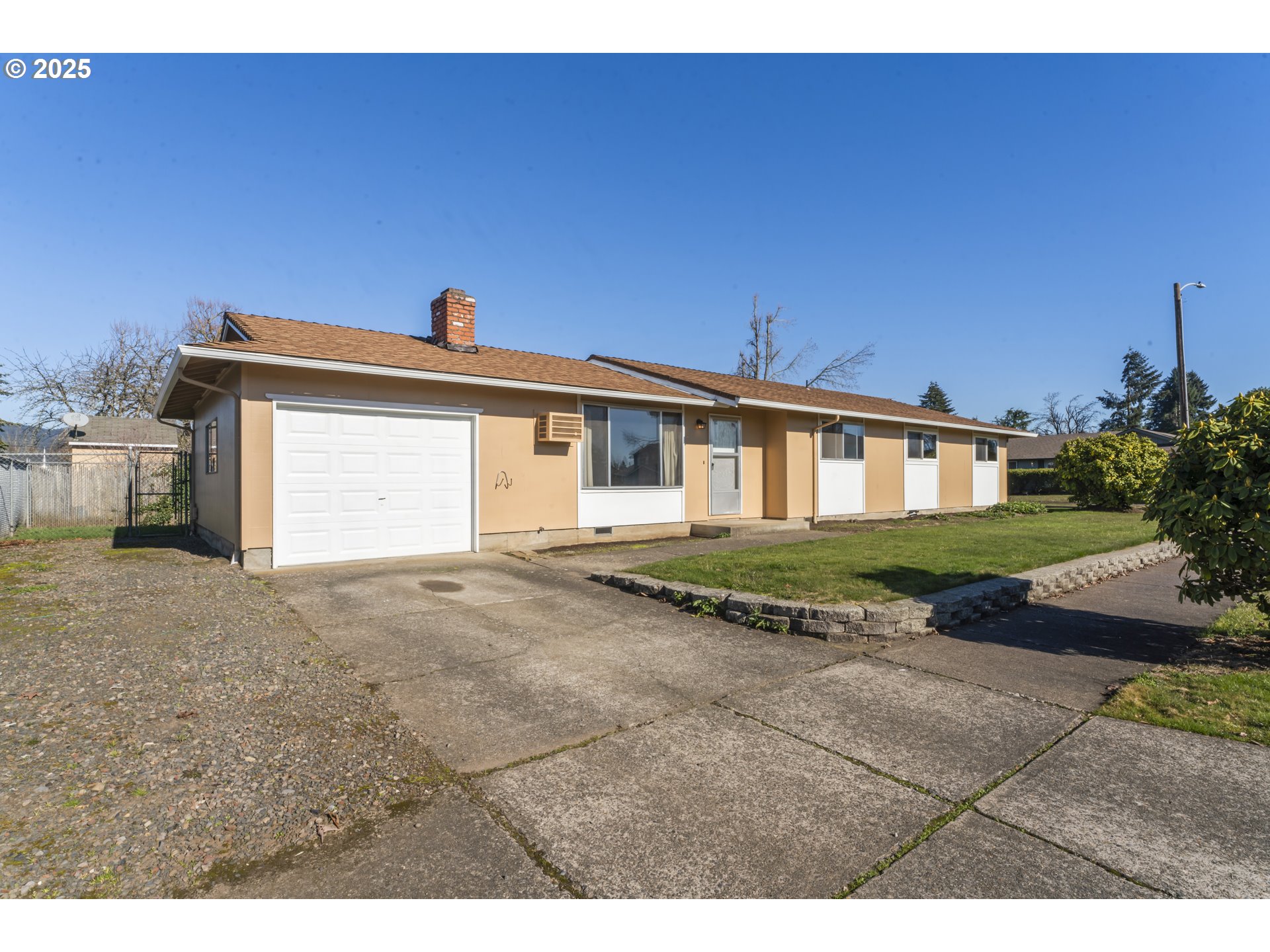 782 V Street Springfield, OR 97477 - Photo 6 of 45