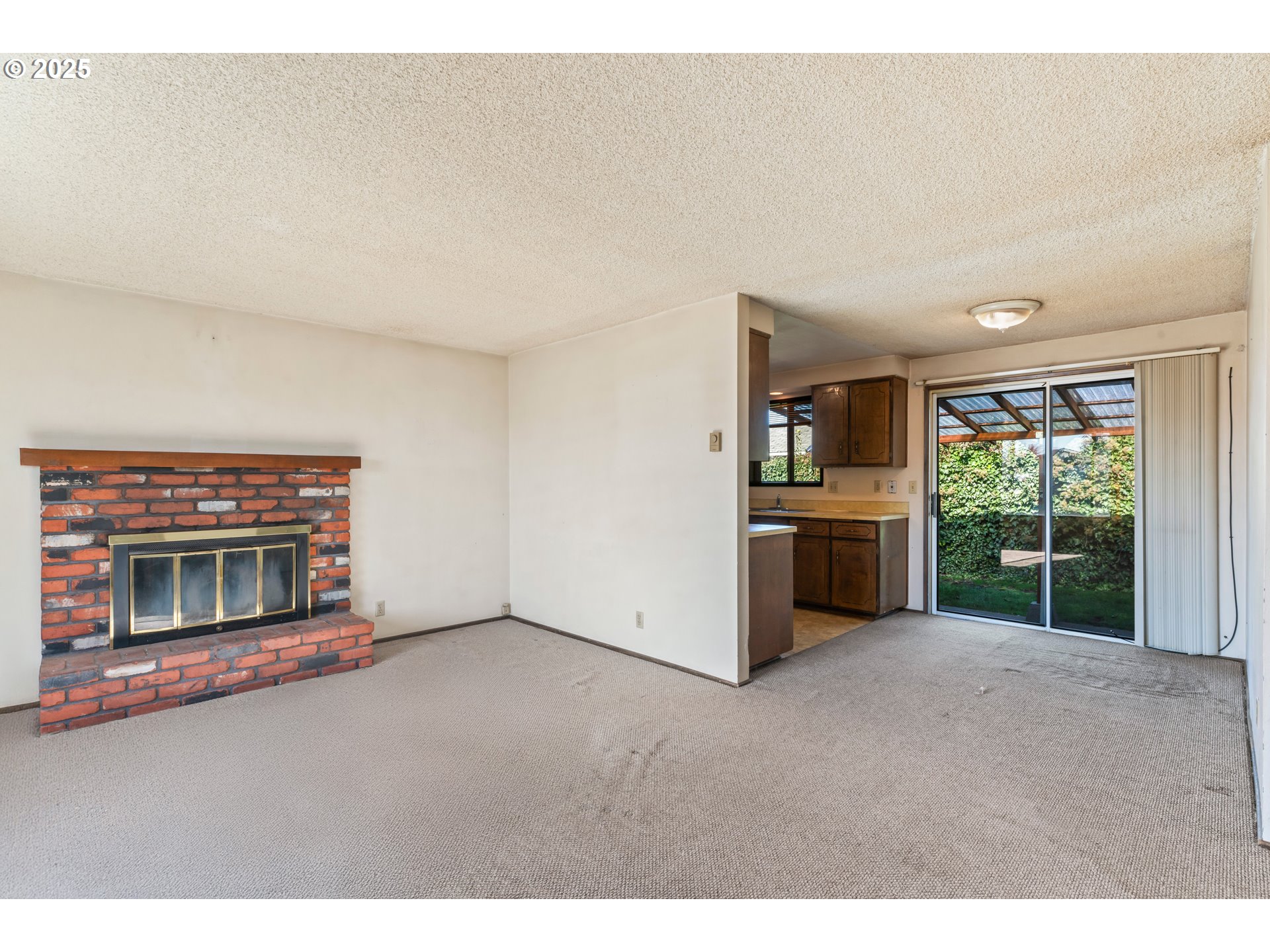 782 V Street Springfield, OR 97477 - Photo 7 of 45