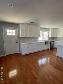 $1,250,000 | 403 South Bayview Avenue, Freeport, NY 11520