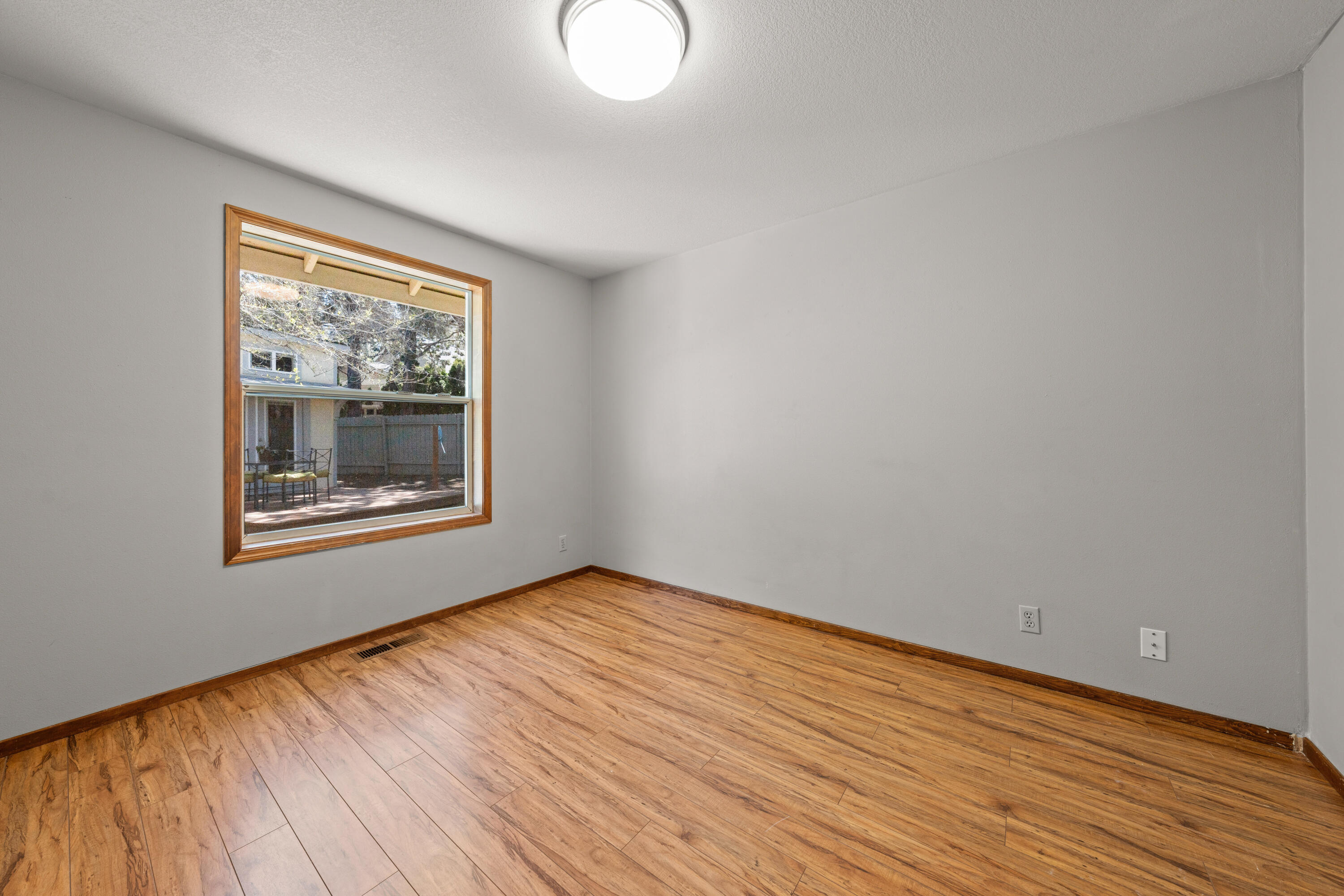 847 Northeast Jones Road Bend, OR 97701 - Photo 20 of 29 25-print-Riley_Visuals-25