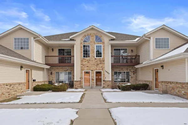 1680 96th Street, Unit 7, Sturtevant, WI 53177
