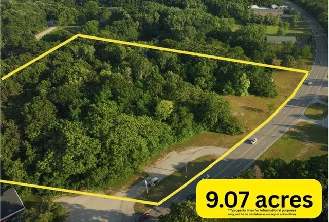 $900,000 | 5363 Red Arrow Highway, Stevensville, MI 49127