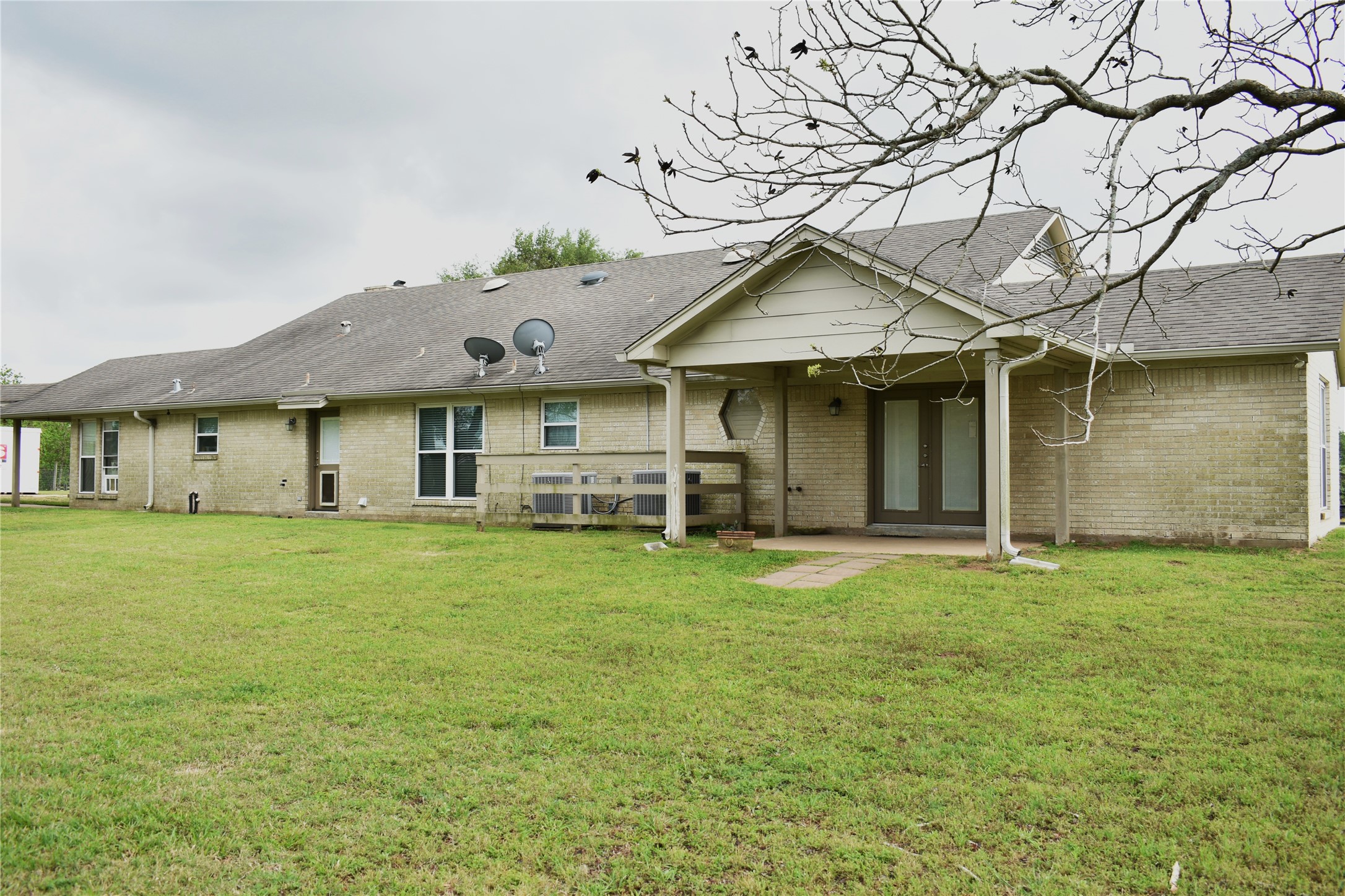 35564 Brumlow Road Hempstead, TX 77445 - Photo 6 of 18 a view of a house with a garden