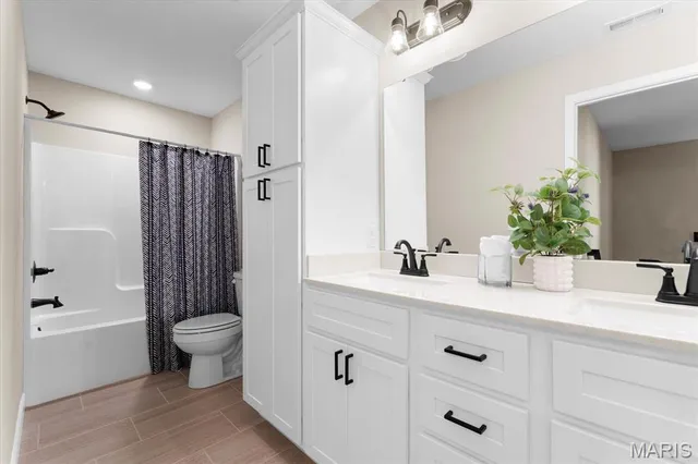 $499,900 | 763 Seagate Drive, O'Fallon, IL 62269