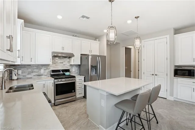 $7,500 | 12361 Canal Grande Drive, Fort Myers, FL 33913