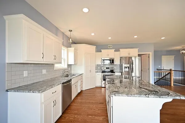 $488,000 | 107 Johnson Circle, Dearborn, MO 64439