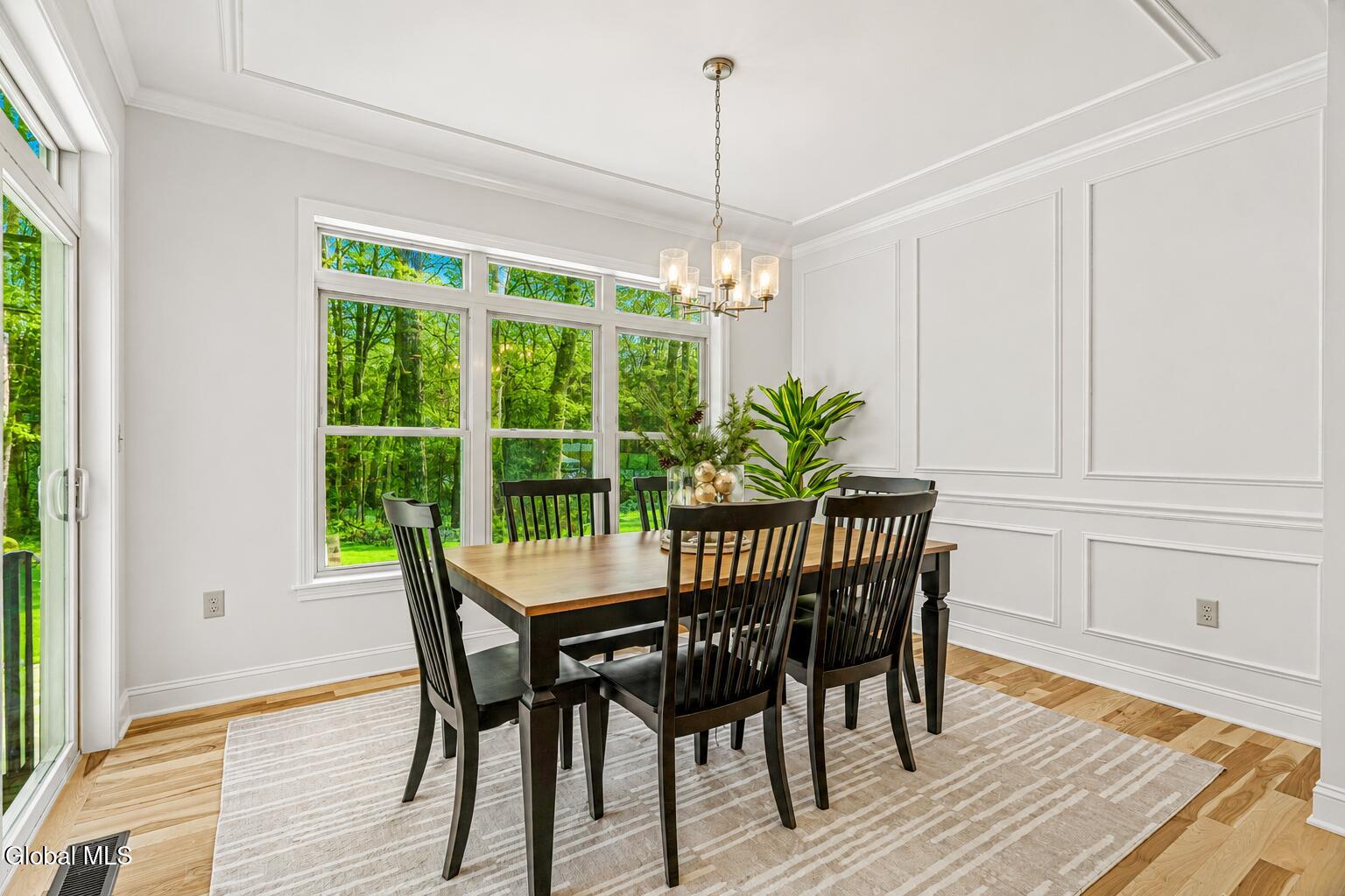 478 Selfridge Road Moreau, NY 12831 - Photo 9 of 31 dining summer 2