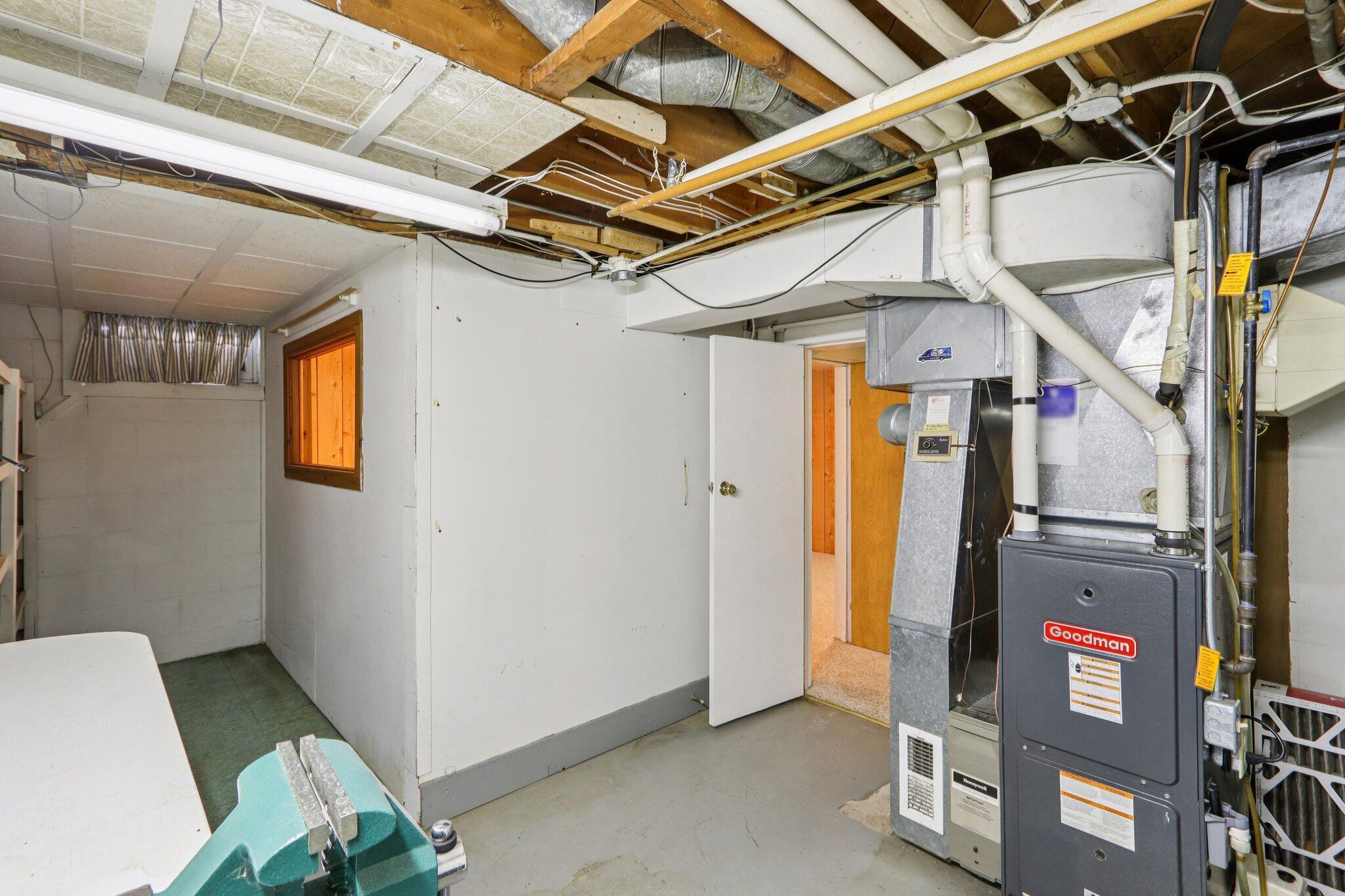 3946 South 73rd Street Milwaukee, WI 53220 - Photo 30 of 36 29-web-or-mls-S 73rd St-S2201-029