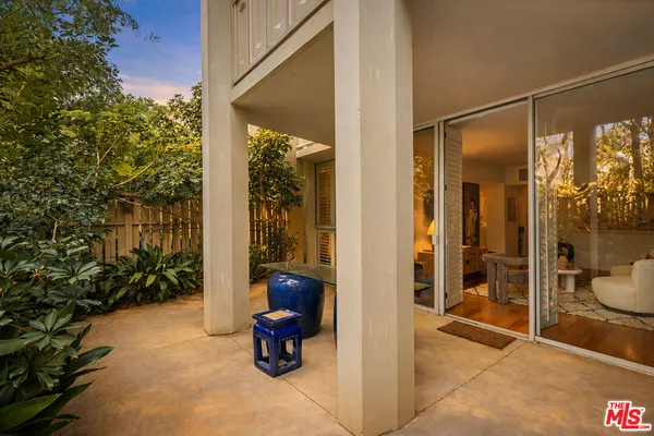 $850,000 | 4411 Los Feliz Boulevard, Unit 106, Los Angeles, CA 90027