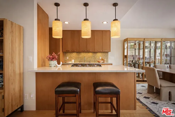 $850,000 | 4411 Los Feliz Boulevard, Unit 106, Los Angeles, CA 90027