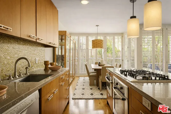 $850,000 | 4411 Los Feliz Boulevard, Unit 106, Los Angeles, CA 90027