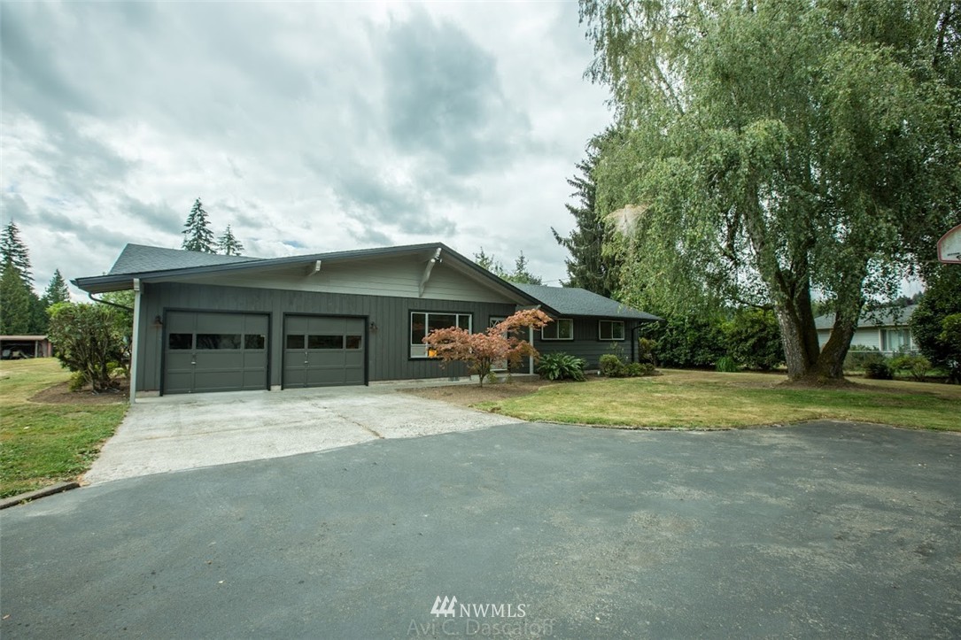 417 Waters Road Castle Rock, WA 98611 - Photo 2 of 18 Gallery Image 2