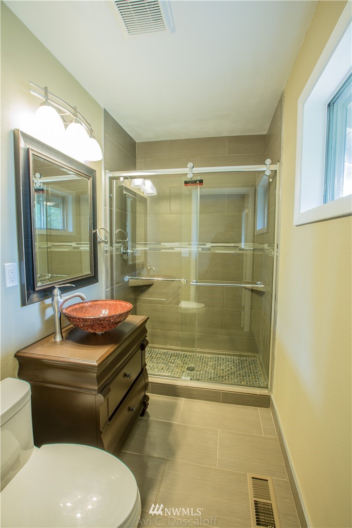 417 Waters Road Castle Rock, WA 98611 - Photo 7 of 18 Gallery Image 7