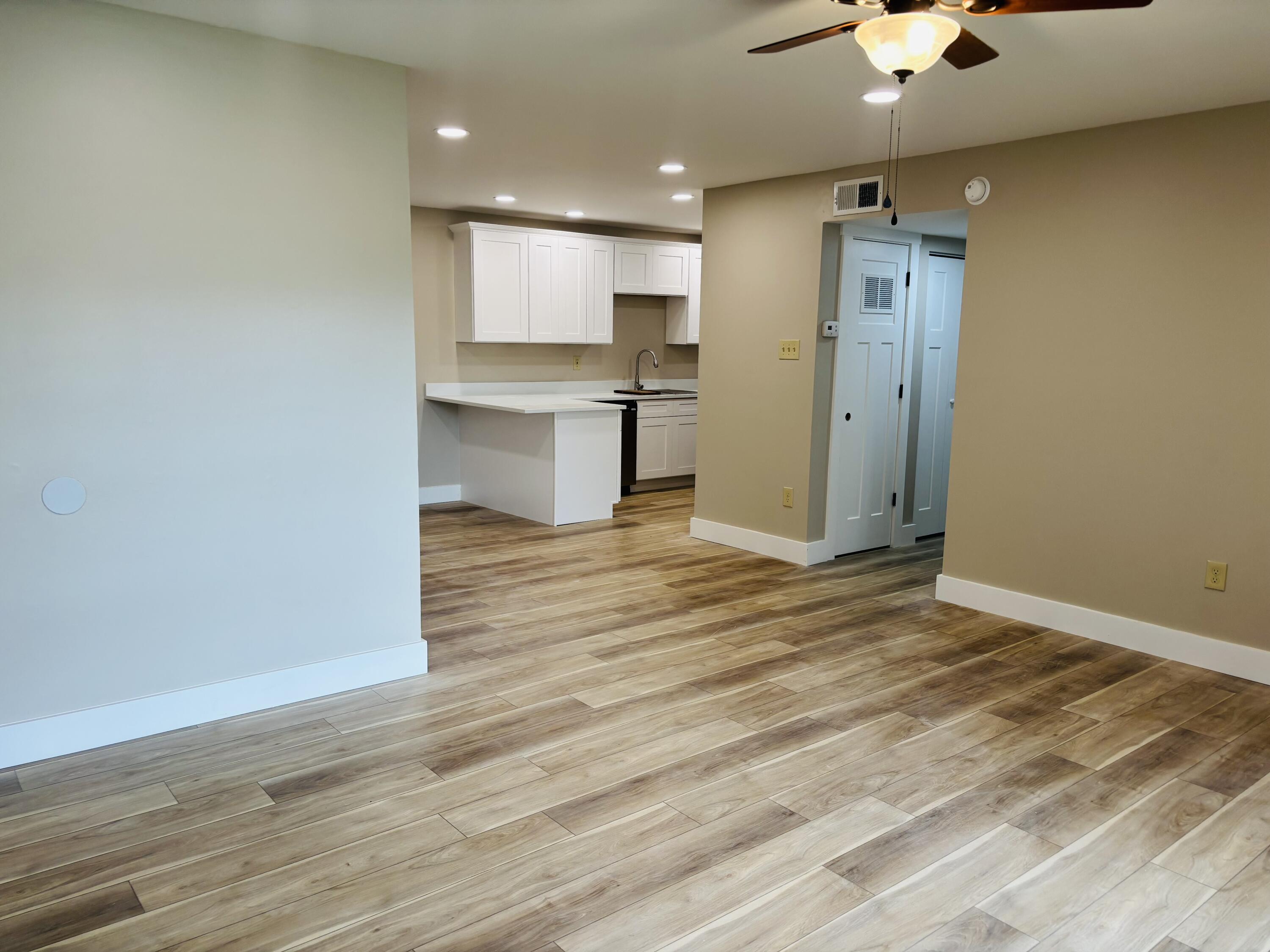 900 Mountain Creek Road, Unit 198 Chattanooga, TN 37405 - Photo 2 of 19 IMG_3673 (1)