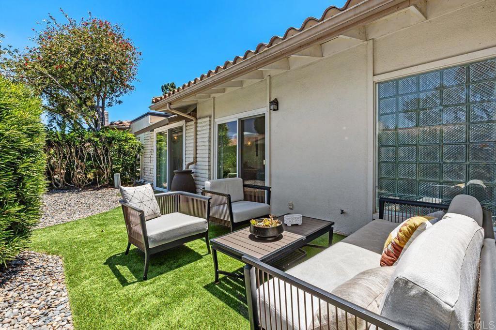 7057 Estrella De Mar Road Carlsbad, CA 92009 - Photo 33 of 40
