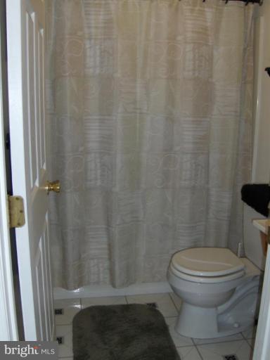 1722 Middleborough Road Essex, MD 21221 - Photo 17 of 19 Bath #2