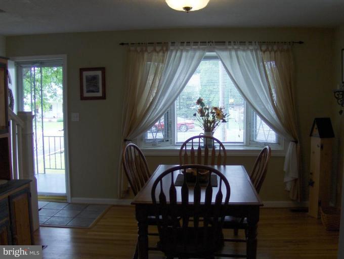 1722 Middleborough Road Essex, MD 21221 - Photo 4 of 19 Dining Room