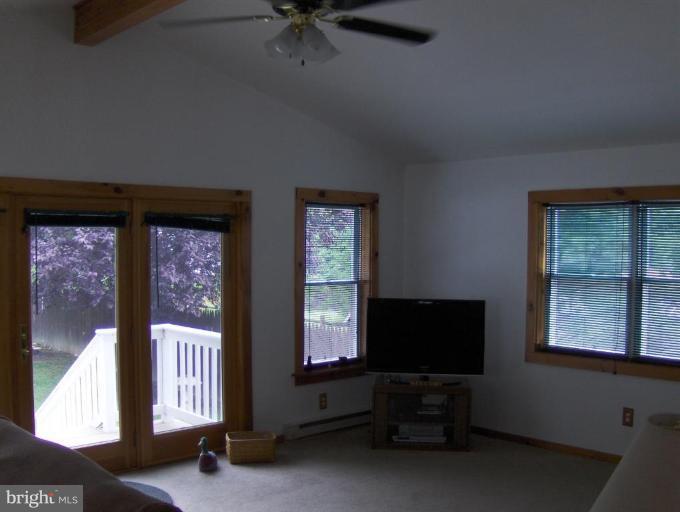1722 Middleborough Road Essex, MD 21221 - Photo 5 of 19 Family Room