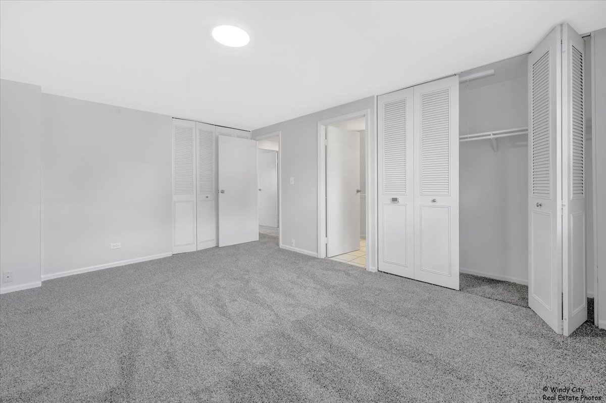 936 Cardiff Court Schaumburg, IL 60169 - Photo 15 of 35 a view of an empty room