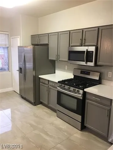 $1,800 | 812 Peachy Canyon Circle, Unit 203, Las Vegas, NV 89144