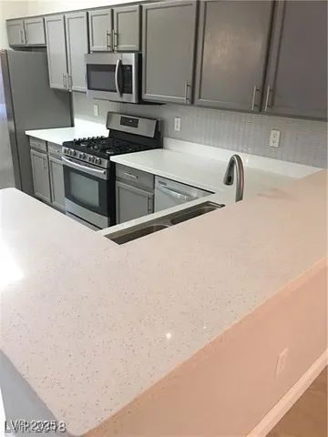 $1,800 | 812 Peachy Canyon Circle, Unit 203, Las Vegas, NV 89144