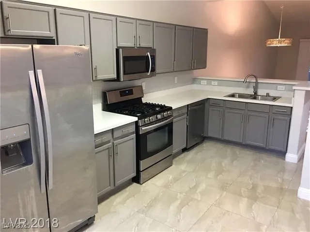 $1,800 | 812 Peachy Canyon Circle, Unit 203, Las Vegas, NV 89144