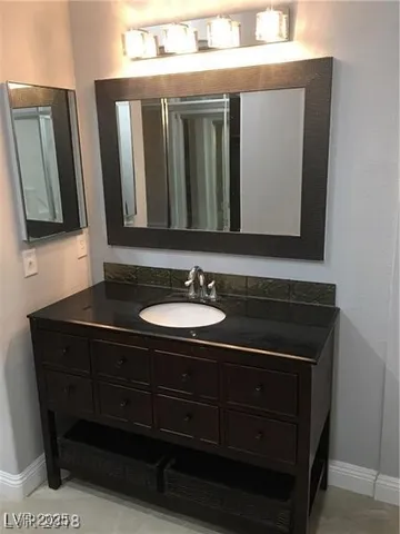 $1,800 | 812 Peachy Canyon Circle, Unit 203, Las Vegas, NV 89144