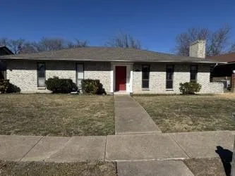 $2,150 | 705 Kingsbridge Drive, Garland, TX 75040