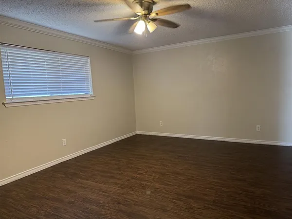 $2,150 | 705 Kingsbridge Drive, Garland, TX 75040