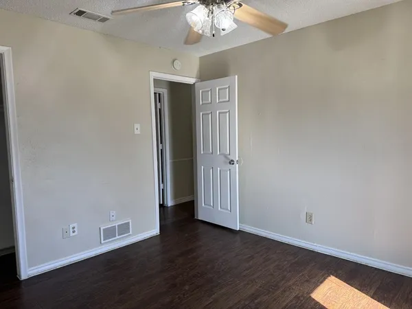 $2,150 | 705 Kingsbridge Drive, Garland, TX 75040