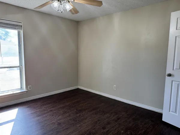 $2,150 | 705 Kingsbridge Drive, Garland, TX 75040