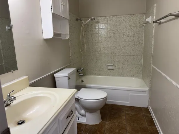 $2,150 | 705 Kingsbridge Drive, Garland, TX 75040