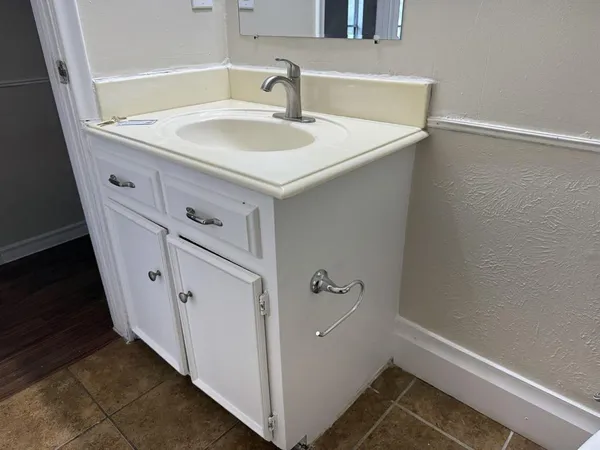 $2,150 | 705 Kingsbridge Drive, Garland, TX 75040