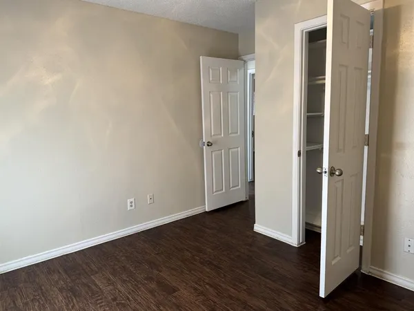 $2,150 | 705 Kingsbridge Drive, Garland, TX 75040