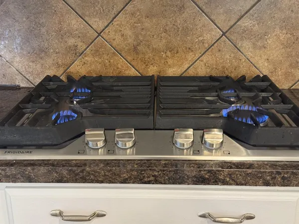 $2,150 | 705 Kingsbridge Drive, Garland, TX 75040