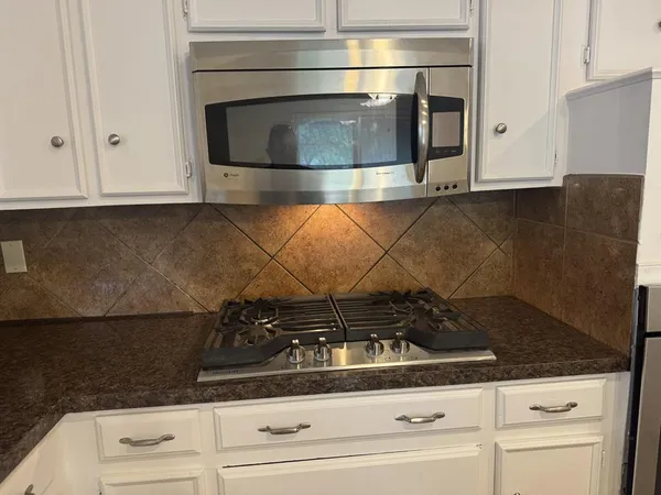 $2,150 | 705 Kingsbridge Drive, Garland, TX 75040