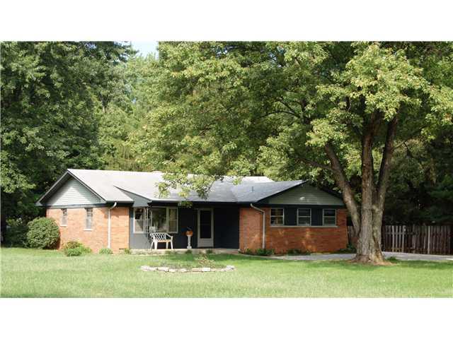1830 Country Club Road Indianapolis, IN 46234 - Photo 2 of 24 Gallery Image 2
