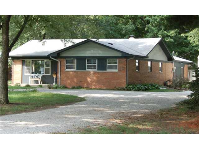 1830 Country Club Road Indianapolis, IN 46234 - Photo 3 of 24 Gallery Image 3