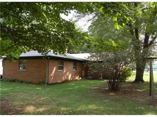 1830 Country Club Road Indianapolis, IN 46234 - Photo 4 of 24 Gallery Image 4