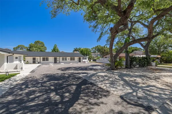 $1,750 | 535 32nd Avenue North, Unit 5, St. Petersburg, FL 33704