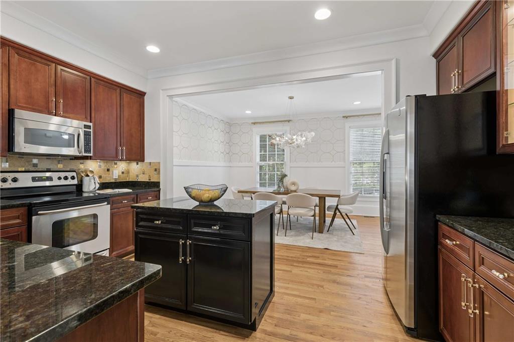 2660 Colgan Court Southeast Atlanta, GA 30317 - Photo 11 of 36