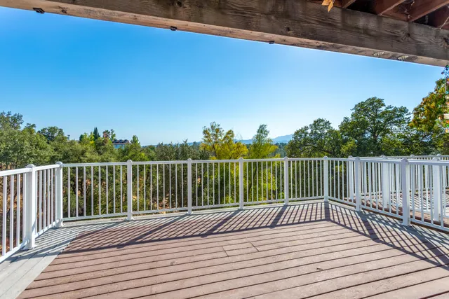 $469,900 | 410 Buckeye Terrace, Redding, CA 96003