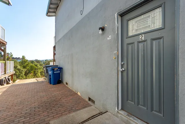 $469,900 | 410 Buckeye Terrace, Redding, CA 96003