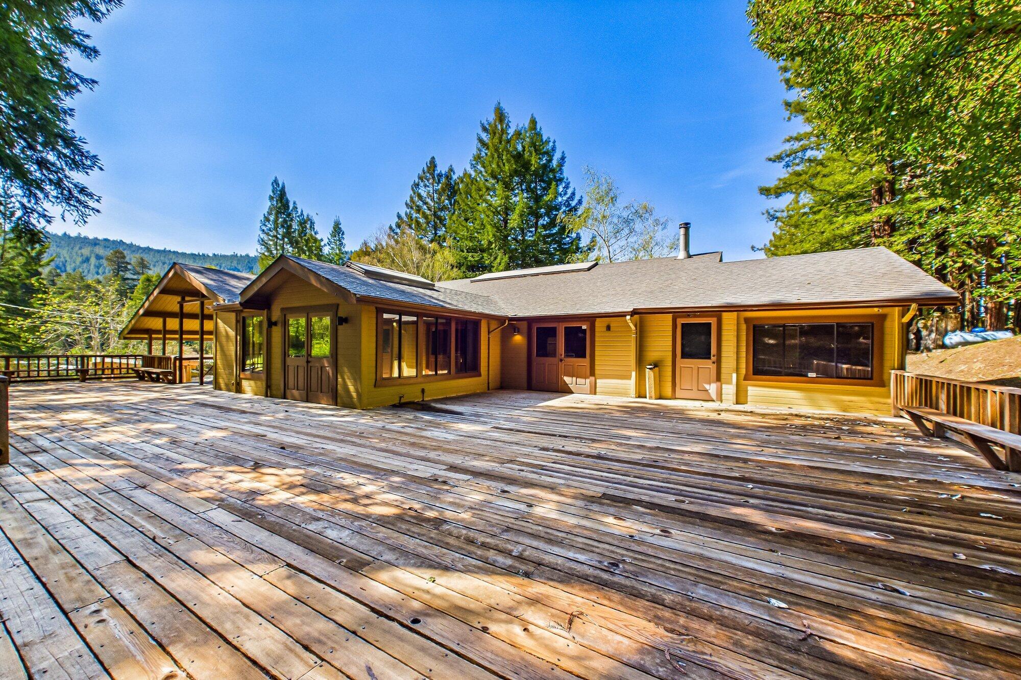 625 Newton Road Weott, CA 95571 - Photo 3 of 31