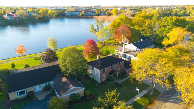 $699,000 | 1057 Peregrine Drive, Palatine, IL 60067