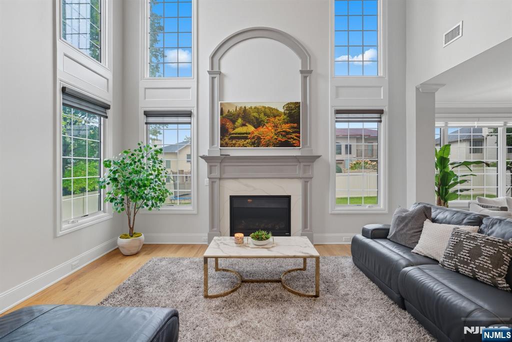146 Stuart Street Paramus, NJ 07652 - Photo 18 of 45